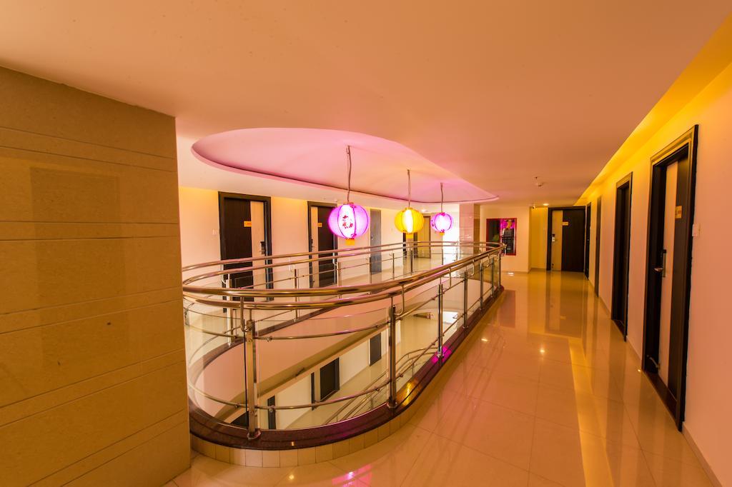 Plaza Hotel Trichy Tiruchirappalli Room photo