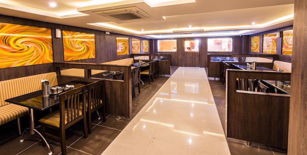 Plaza Hotel Trichy Tiruchirappalli Room photo